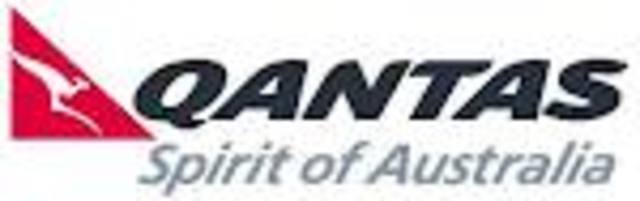 QANTAS starts flying planes in Australia