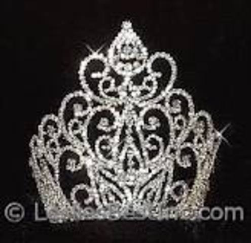 Crowned Miss St. Joseph