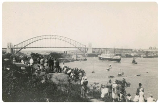 Sydney Harbour Bridge Opens