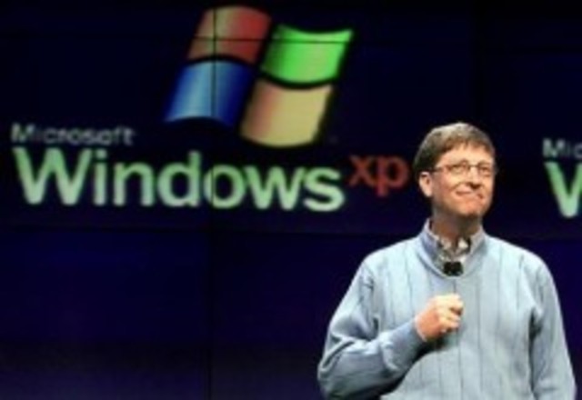 Gates anuncia su marcha de Microsoft