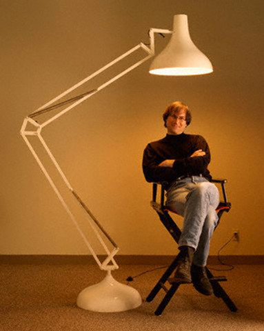 Steve Jobs compra Pixar