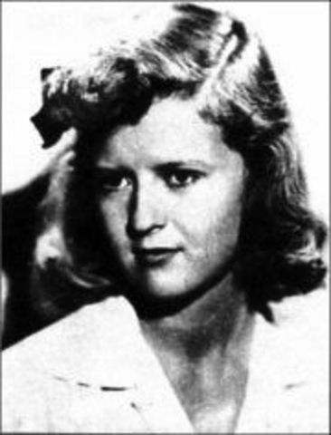 Birth of F. Scott Fitzgerald's daughter