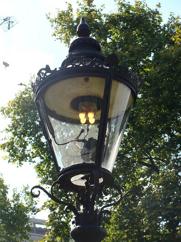GAS STREET LIGHTING