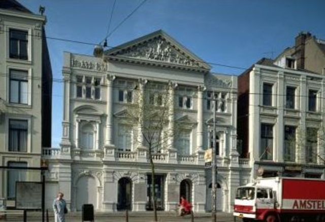Schouwburg Theater, the 1st in Amsterdam, opens