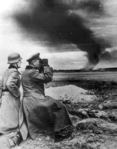 Germans attack Leningrad
