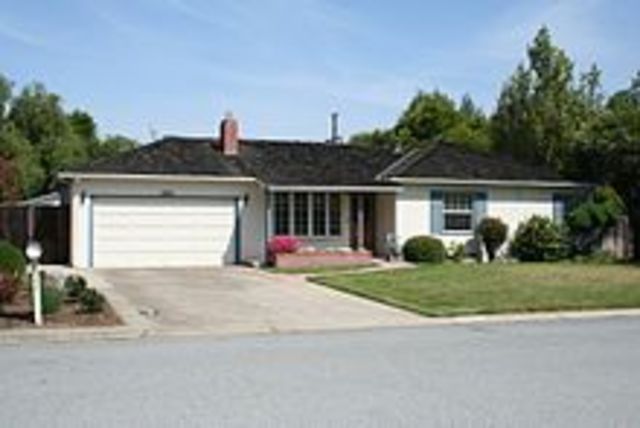 In 1976, Wozniak invented the Apple I computer. Jobs, Wozniak, and Ronald Wayne founded Apple computer in the garage of Jobs's parents in order to sell it.