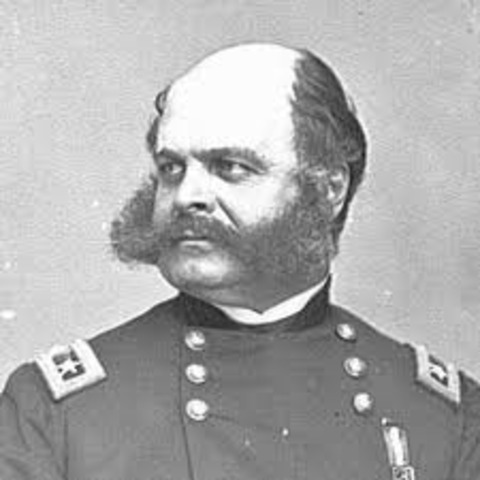 General George McClellan replaced by Ambrose E. Burnside by Lincoln