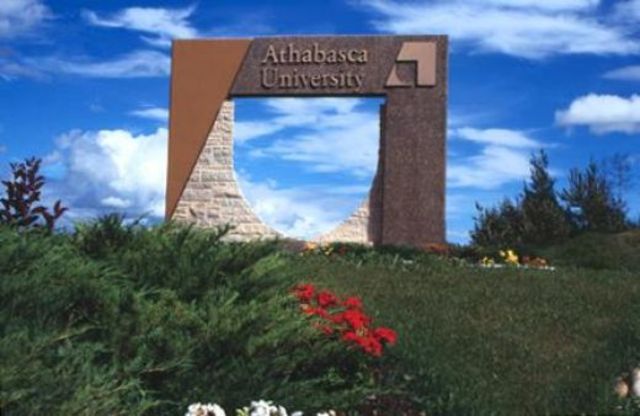 Entre 1970 a 1978 Varias Universidades Internacionales