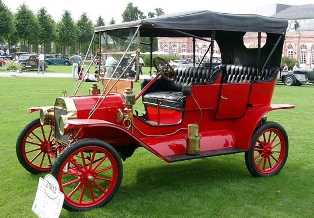 MODEL T-FORD