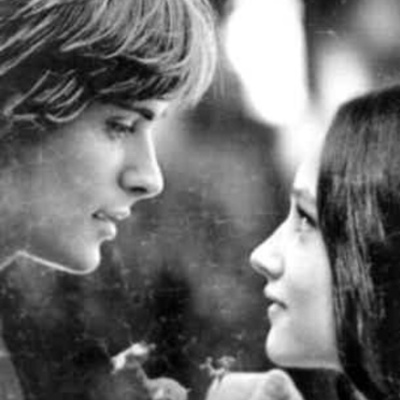 Timeline: Romeo and Juliet Act 5 Scene 3