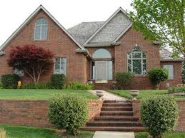 mom moves to arkansas and gets her first house