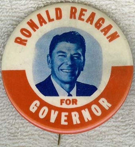 Reagan announces Candidacy