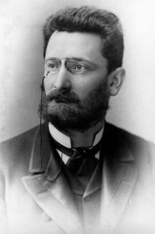 Joseph Pulitzer Dies