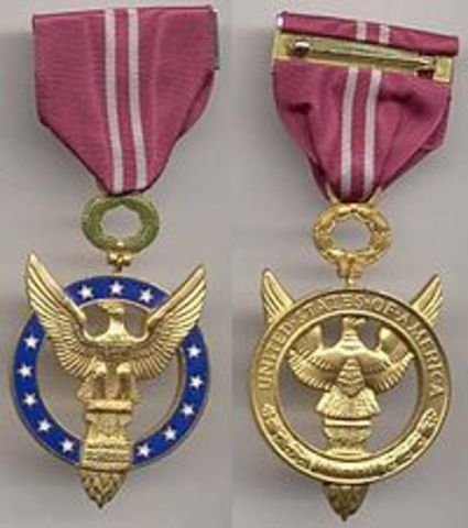 Recieves the Presidential Medal of Merit