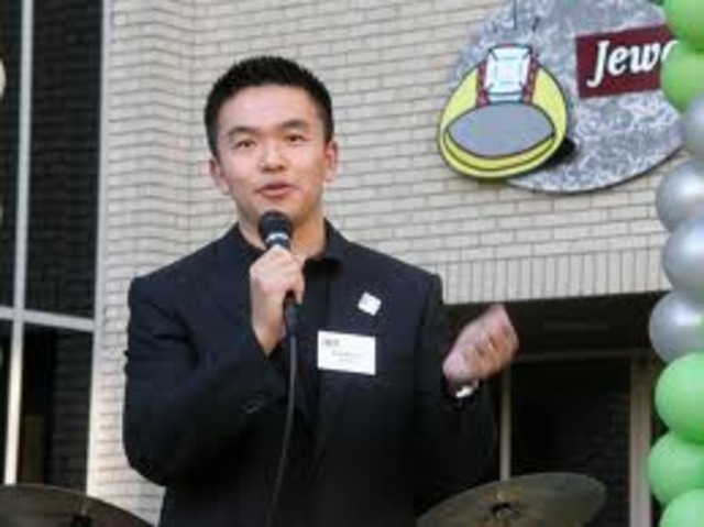 Jack Sheng primera persona en ganar 1 millón de dólares en Ebay.