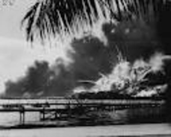 Japan bombs Pearl Harbour