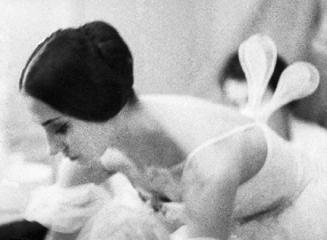 Michel Fokina creates the ballet Les Sylphides.