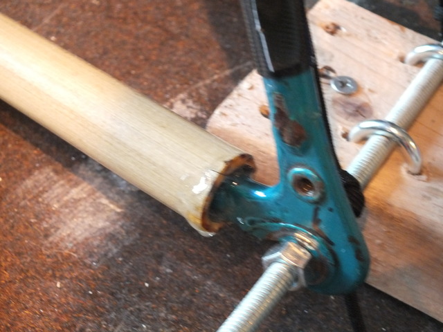 Building chain stays