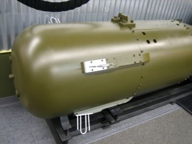 Development and testing of hydrogen bomb by Soviet Union