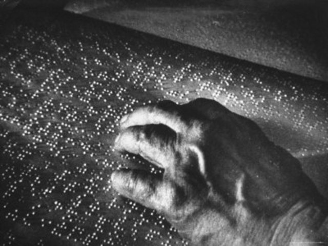 1888&1889 she learndto speak brail