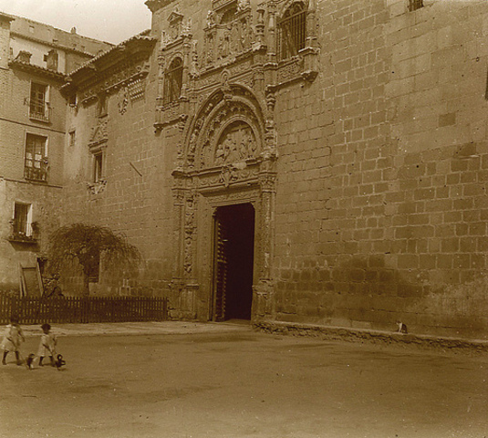 Ingresa en el sanatorio