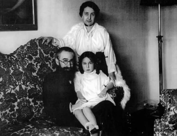 Se casa con Josefina