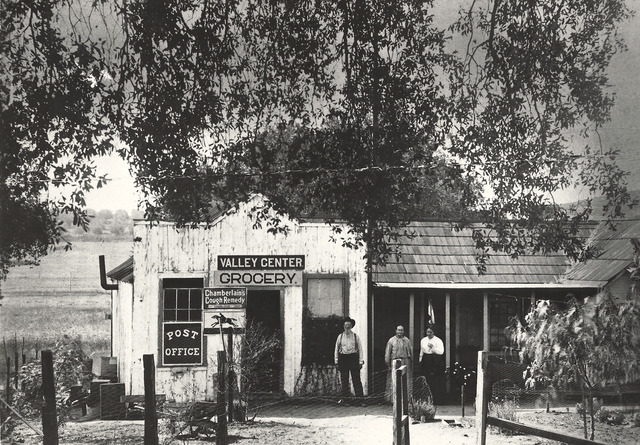 Valley Center Grocery burns down