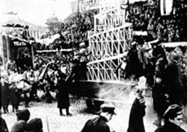 Constructivism (1919-20th AD)