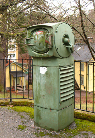 Food being bought by families causes trash to increase