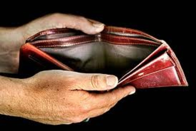 Första svenska socialförsäkringen sänks