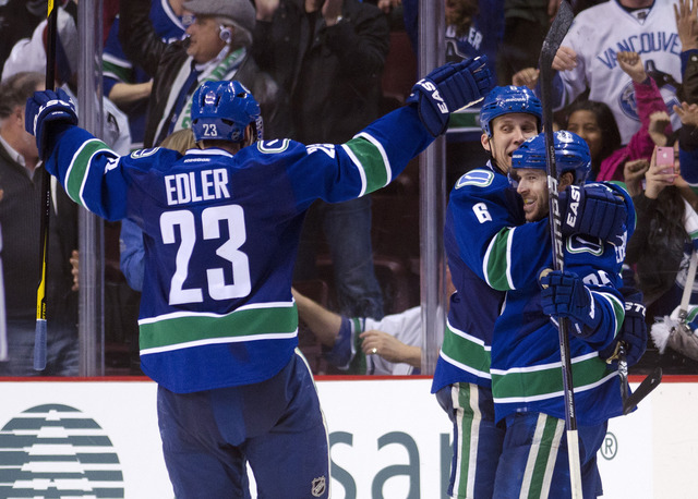 Canucks claim President's Trophy