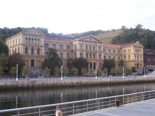 Unibertzitatearen amaiera