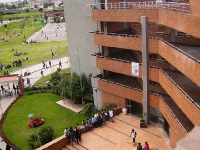 BUSQUEDA DE UNIVERSIDAD