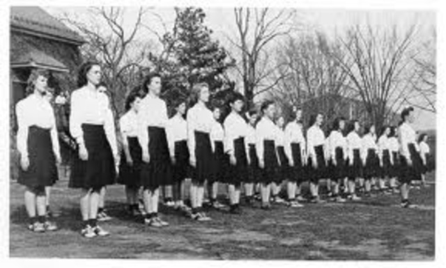 The Female Function in the Second World War