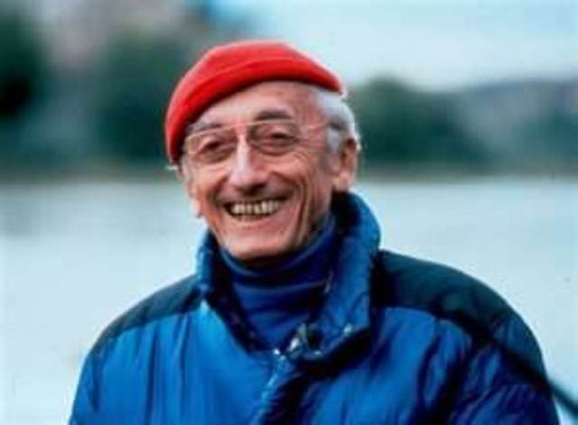 106. Jacques Cousteau Discovers Ancient Greek Ship