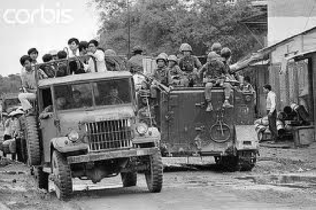 Refugees flee from vietnam