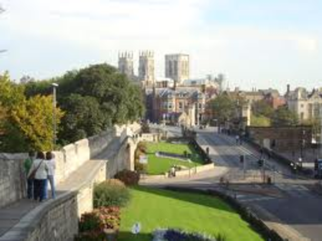 Établissement d'un royaume à York, Angleterre, par des Vikings danois