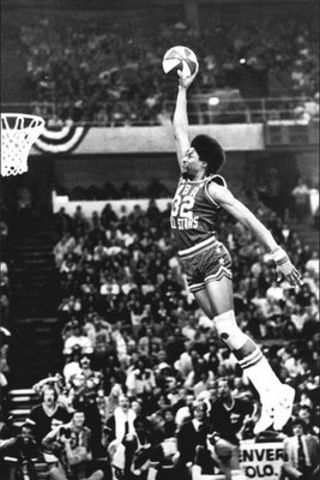 Wins the ABA's Slam Dunk Competion