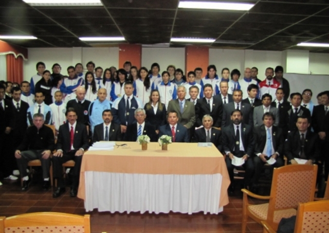 Los pronunciamientos de la trascendental reunión proletaria penetraron en el IV Congreso de la American Federation of Labor.