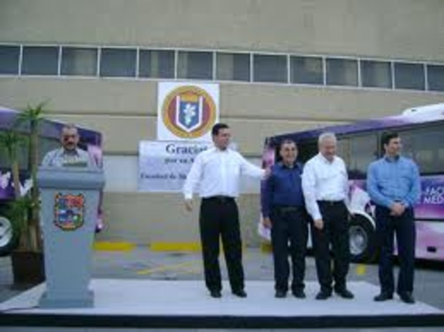 Se mandó a establecer las universidades en las ciudades de León y Granada. En ambas universidades se fundaron las Facultades de Medicina, Farmacia, Ciencias Naturales y Derecho.