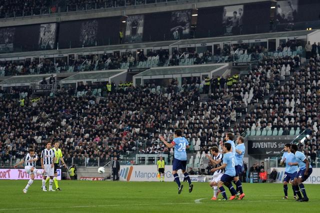 La punizione contro la Lazio