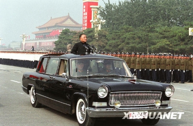 Deng Xiaoping rises to power after the death of Mao