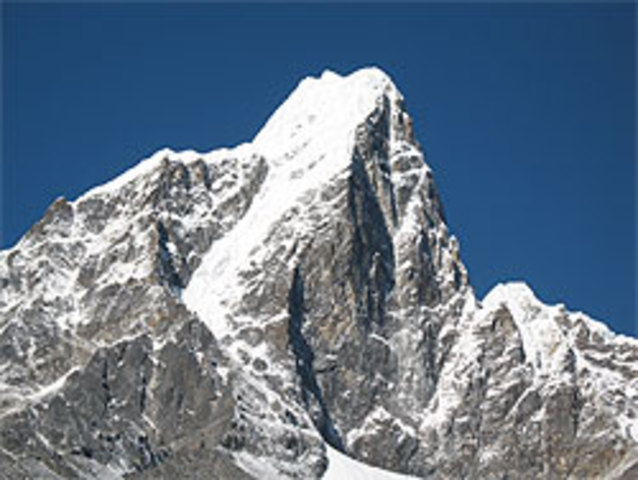 Reach 16,200 feet, The Lobuje