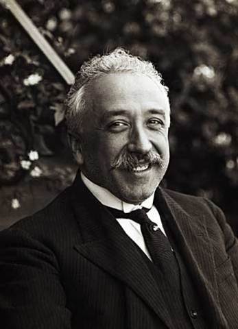 Niceto Alcalá Zamora y Miguel Maura abandonan el Gobierno.