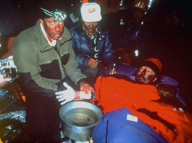 7:30 a.m. - Jon Krakauer found Beck Weathers and Yasuko Namba close to death