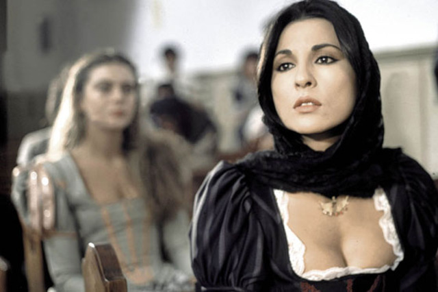 SUS PRIMERAS NOVELAS