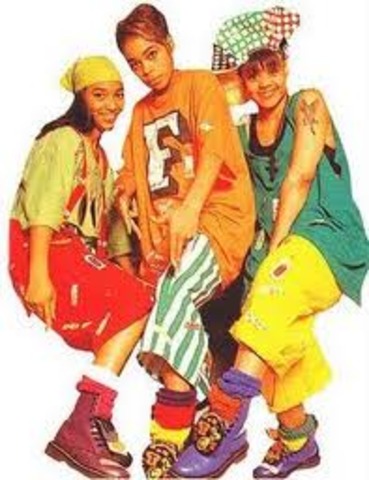 1990s Women's Fashion