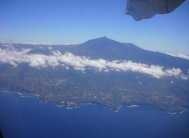Me subo a un avión por primera vez.