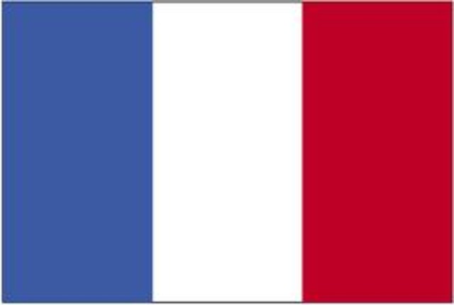 Le chef viking Rollon obtient des terres des Francs et fonde la Normandie en France