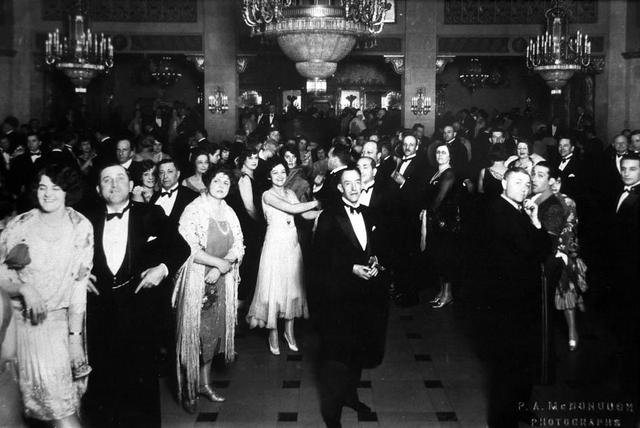 Apertura del complejo turístico Agua Caliente.